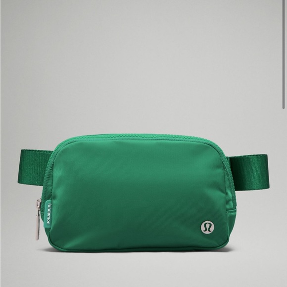 Lululemon Emerald Ice Everywhere Belt Bag 1L - Picture 2 of 6